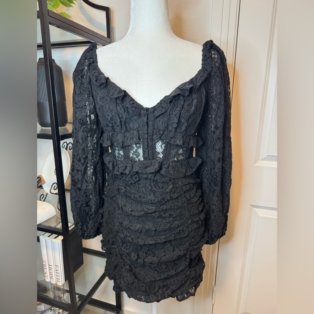 NWT ASTR the Label Womens Lace Mini Cocktail and Party Dress Black Size S - Picture 3 of 7